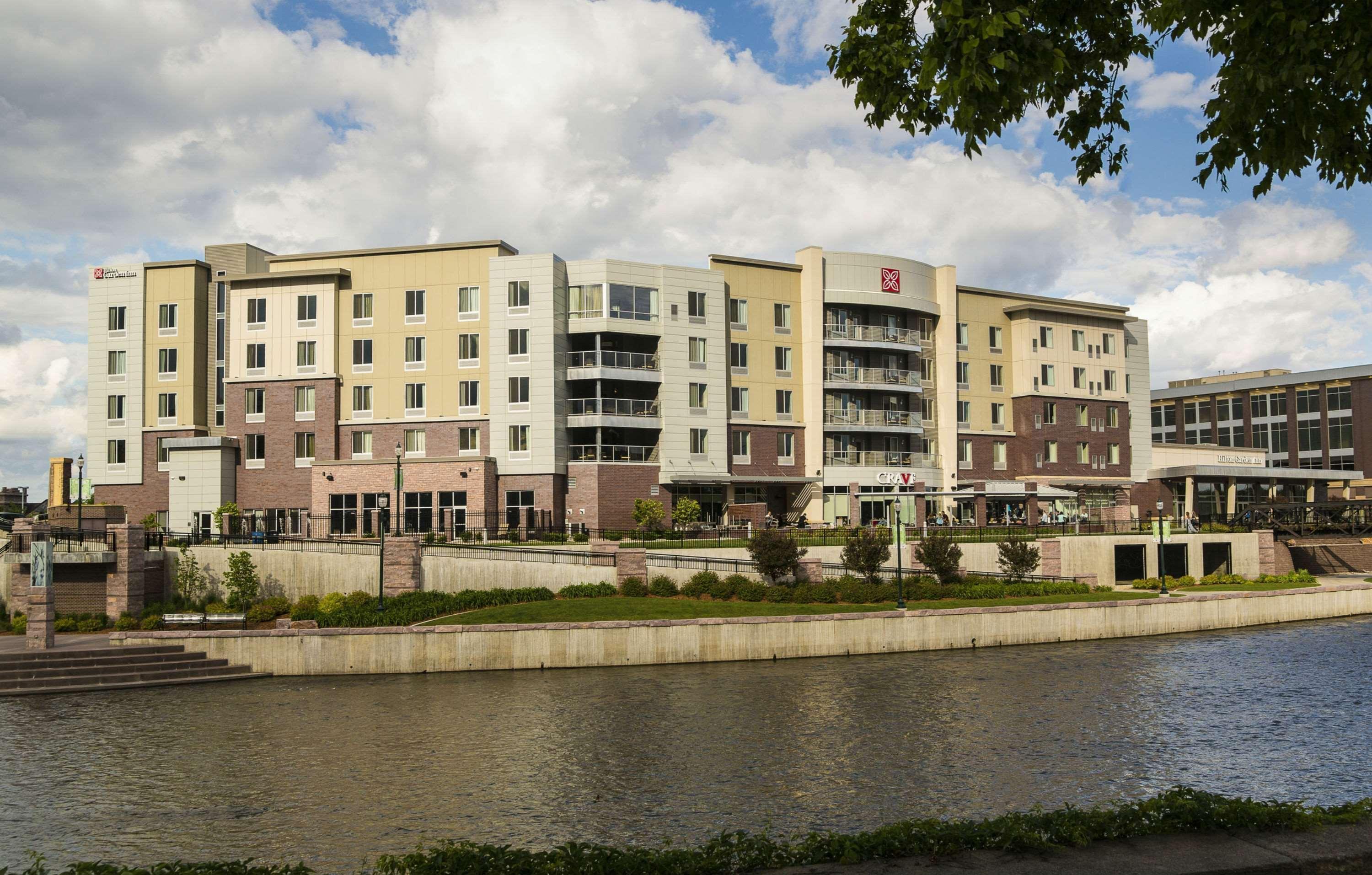 Hilton Garden Inn Sioux Falls Downtown Exterior foto